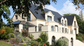 Гостиница Le Domaine Des Chevaliers De Malte  Вильдье-Ле-Поель